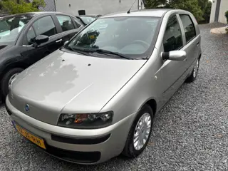 Fiat Punto 1.2-16V ELX 5 DEURS NIEUWSTAAT