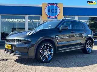 Lynk & Co 01 1.5 261pk PHEV 7DCTH | Orig.NL | PanoramaDak | 360 graden Camera | Carplay | Apk 09-202