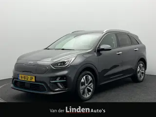 Kia e-Niro ExecutiveLine 64 kWh | SoH 95,7% | Navigatie | Camera | Stoelverwarming | Leer | Elektr. 