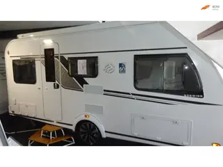 KNAUS SUDWIND 460 EU 2022 ENKELE BEDDEN Dinette Mover Omnistore