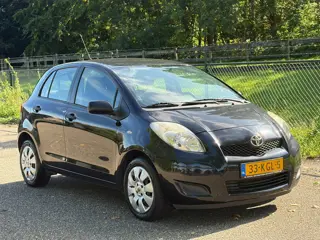 Toyota Yaris 1.3 VVTi Comfort /6-Bak/Airco/5-Deurs/NAP/