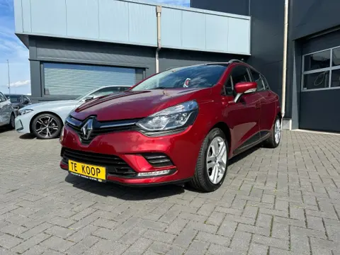 RENAULT CLIO Estate 0.9 TCe Intens Navigatie Airco 