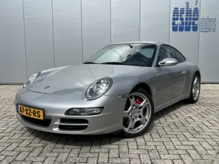 Porsche 911 3.8 Carrera S Coupé Tiptronic Xenon Sportstoelen Pasm PCM Classic Apple Carplay + Androi
