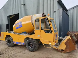Carmix 5.5 XL self loading beton mixer + weightlog scale