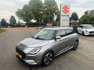 Suzuki Swift 1.2 Style Smart Hybrid AUTOMAAT // 10 jaar garantie // 1e eigenaar dealer onderhouden S