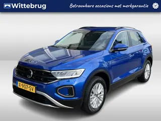 Volkswagen T-Roc 1.5 TSI Life / AUTOMAAT/ PARKEER SENSOREN V+A/ APP-CONNECT/ ADAPTIVE CRUISE/ DIGITA