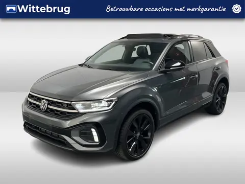 Volkswagen T-Roc 1.5 TSI R-Line / AUTOMAAT/ PANO/ BLACK-STYLE/ CAMERA/ STUUR+STOELVERWARM./ APP-CONN