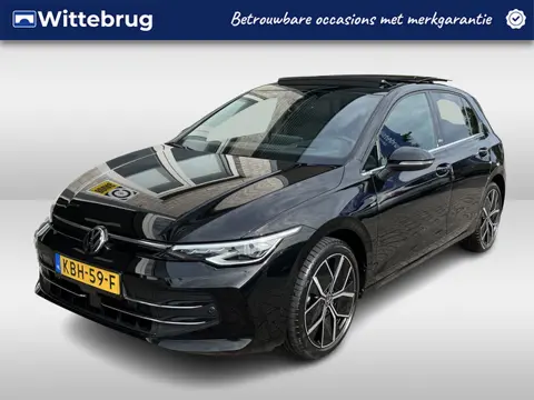 Volkswagen Golf 1.5 eTSI Style Edition 50 / AUTOMAAT/ PANO/ APP-CONNECT/ ACC/ PARK.SENSOR.V+A/ CAMER