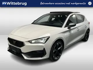 CUPRA Leon 1.4 e-Hybrid Performance / AUTOMAAT/ PANO/ PARK.SENSOR.V+A/ CAMERA/ FULL LINK/ CRUISE/ ST