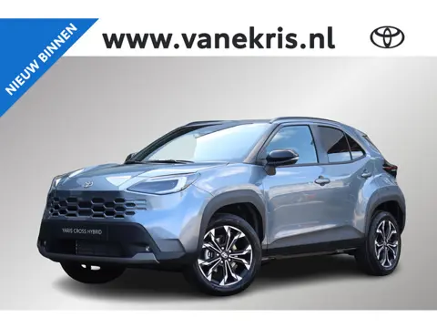 Toyota Yaris Cross 1.5 Hybrid 130 First Edition, Comfort Pack, Nieuw en direct leverbaar met €2.500,
