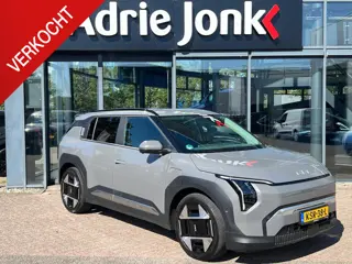Kia EV3 Plus Advanced 58.3 kWh *SOH 100%* | ZO GOED ALS NIEUW | 9.141km | LEDER | 360gr CAMERA | APP