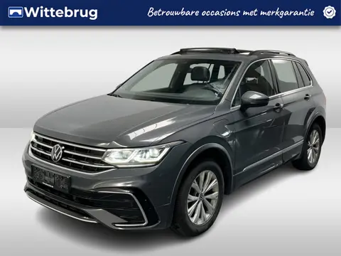 Volkswagen Tiguan 1.4 TSI eHybrid R-Line / AUTOMAAT/ PANO/ ACC/ PARK.SENSOR.V+A/ CAMERA/ APP-CONNECT