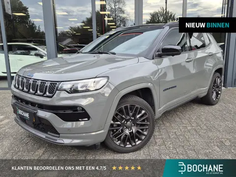 Jeep Compass 4xe 240 Plug-in Hybrid Electric S | Navigatie | Leder | All-Season banden |