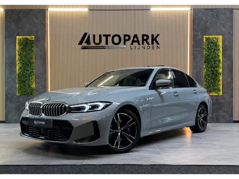 BMW 3-serie 330e High Executive|M-SPORT|DAK|H&K|HuD|MEMORY|360 CAMERA|KEYLESS|CARPLAY|DEALERONDERHOU