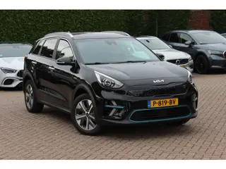 Kia e-Niro Edition 64 kWh / SoH 95,6% / Camera / CarPlay / Keyless / Half leder / 17'' / Stuur+Stoel