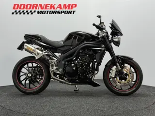 Triumph SPEED TRIPLE 1050 (bj 2011)