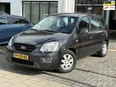 Kia Carens 2.0 CVVT X-tra 7p. Airco, Elektr. ramen en spiegels,L.M.Velgen,Stuurbekrachtiging