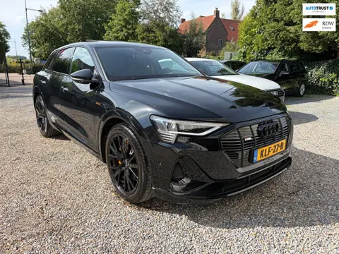 Audi E-tron 55 quattro S edition 95 kWh Black edition Pano B&O