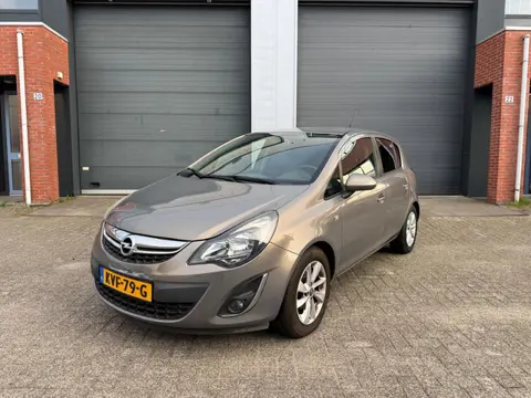 Opel CORSA 1.2-16V Cosmo