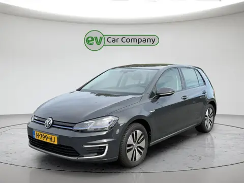 Volkswagen E-Golf E-DITION | SOH 94% | Parkeersensoren | CarPlay | Navigatie |