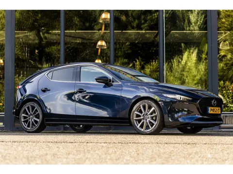 Mazda 3 2.0 e-SkyActiv-G M Hybrid 122 Luxury (bj 2020)