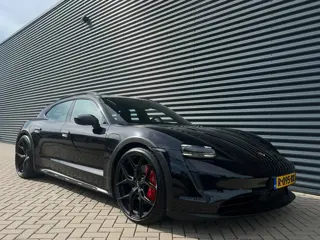 Porsche Taycan Cross Turismo 4S 93 kWh | Chrono | Duel Display | 22"Vossen | Full Options |