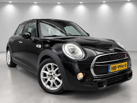 Mini 5-Deurs 2.0 Cooper S Serious Business [Keyless | Leder | StoelVW | Navi | Cruise | Volledig OH]
