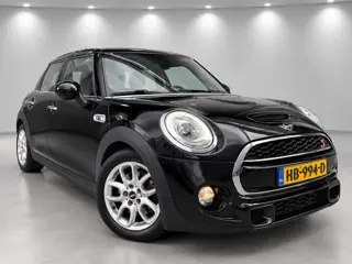 Mini 5-Deurs 2.0 Cooper S Serious Business [Keyless | Leder | StoelVW | Navi | Cruise | Volledig OH]