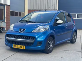 Peugeot 107 1.0-12V Sportium