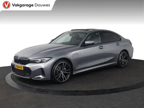 BMW 3-serie 320e M Sport|NAP|1e eigenaar|Pano