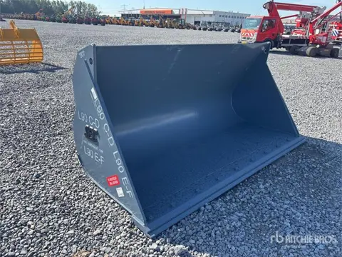 SEC 2700 mm cleanup 106" to fit L90 Wheel Loader Bucke