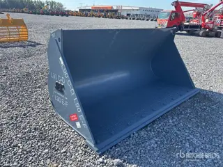 SEC 2700 mm cleanup 106" to fit L90 Wheel Loader Bucke