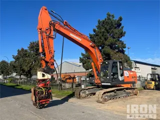Hitachi ZX250LCN-3 Tracked Excavator (bj 2010)
