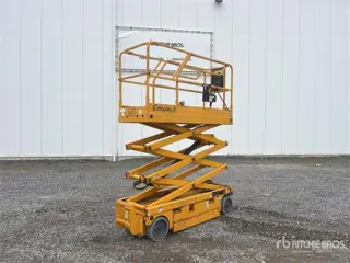 Haulotte COMPACT8 Electric Scissor Lift (bj 2014)