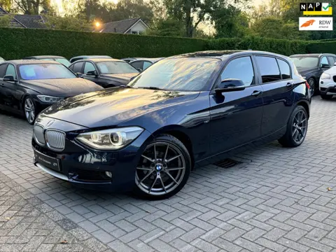 BMW 1-serie 116i Business Urban|Nieuwe Ketting + Klepseals|Half Leder|Climate control|Navigatie|Crui