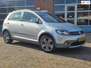 Volkswagen Golf 1.4 TSI Cross Uniek in NL - Nieuwe Apk + Beurt = Direct rijden!