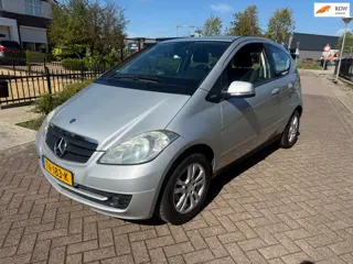 Mercedes-Benz A-klasse 160 BlueEFFICIENCY Elegance **LAGEKM** HOGEINSTAP**