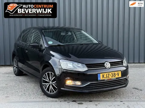 Volkswagen POLO 1.2 TSI Highline Allstar 90pk 2016 Zwart