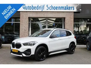 BMW X1 sDrive18i High Executive TREKHAAK-AFN STOELVERW. CAMERA ELEC.KLEP NAVI CRUISE DAB CRUISE CLIM