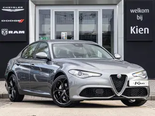 Alfa Romeo Giulia 2.0 T AWD Veloce 280 pk | leer | 19 inch | Veloce Stoelen | Navigatie | Memory