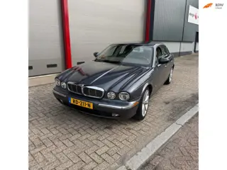 Jaguar XJ 2.7D V6 Sovereign