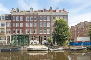 Woning aan de Ruysdaelkade te Amsterdam