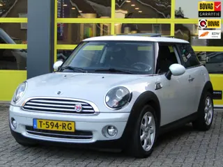 Mini 3-Deurs 1.6 Cooper Camden / Panorama dak / Cruis controle