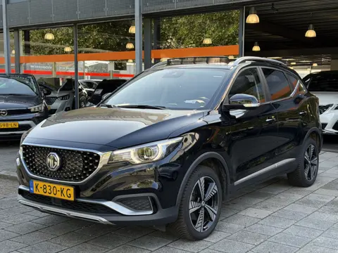 MG Mg Zs BWJ 12-2020 | EV 150PK Luxury 45 kWh SOH 91,7% | LEER | PANO DAK | STOELVERW | NAVI | CLIMA