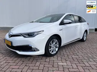 Toyota Auris Touring Sports 1.8 Hybrid Lease pro nieuwmodel panorama dak lederen bekleding Camera na