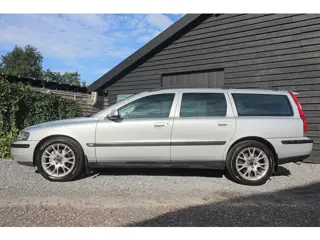 Volvo V70 2.4 (bj 2002, automaat)