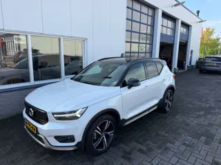 Volvo XC40 1.5 T3 R-Design
