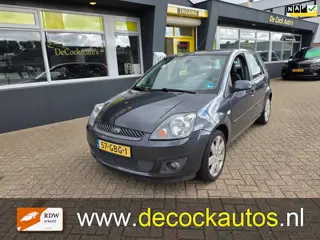 Ford Fiesta 1.6-16V Futura XL/ TREKHAAK