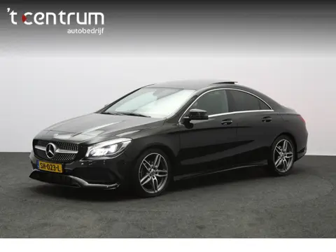 Mercedes-Benz CLA-Klasse 180 Automaat 123 PK AMG-Line Business Solution, Panoramadak, Stoelverwarmin
