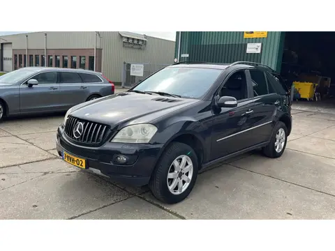 Mercedes-Benz M-Klasse ML 280 CDI Mercedes ML 280 CDI V6 zwart